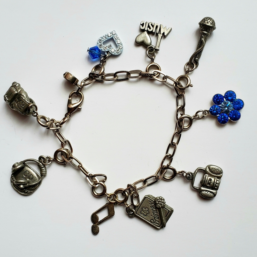 Charm bracelet